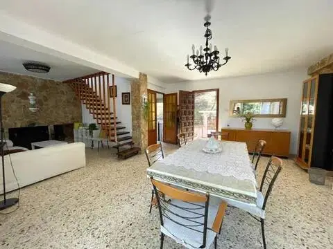 Chalet en calle La Canada No Number