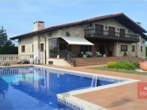 Chalet en Soto de La Marina