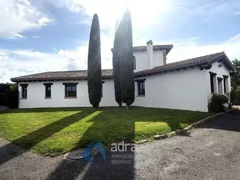 Chalet en Villamediana de Iregua