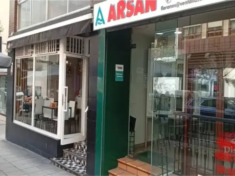 Local comercial en Cuatro Caminos