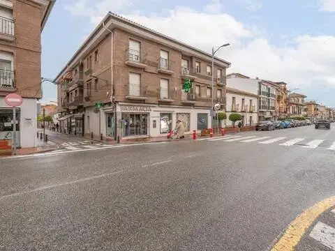 Local comercial en Las Tres Cruces