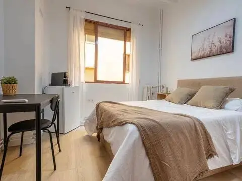 Habitación en Universidad-Malasaña