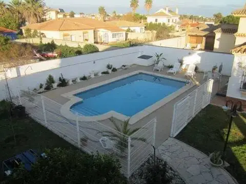 Chalet en calle Lugano