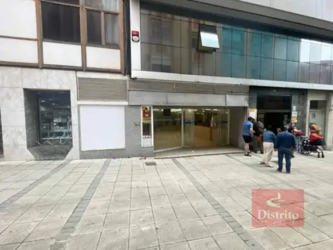 Local comercial en Centro-Ayuntamiento