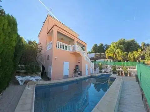 Chalet en calle calle Rio Ebro