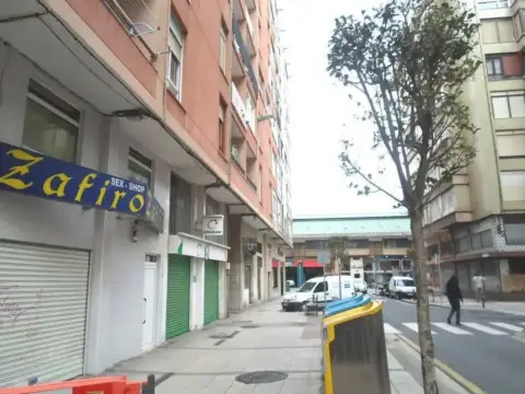 Local comercial en Castilla-Hermida