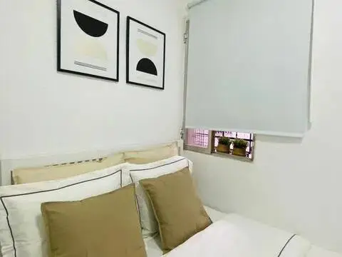 Habitación en calle de Santa Polonia
