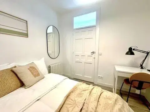 Habitación en Universidad-Malasaña