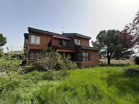 Chalet en Fuente Berrocal-La Overuela