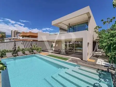 Chalet en Playa de Las Américas