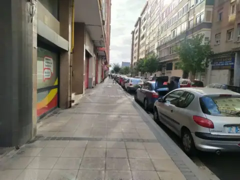 Local comercial en Castilla-Hermida