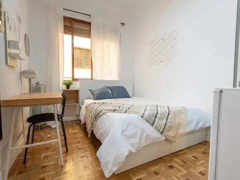 Habitación en Universidad-Malasaña