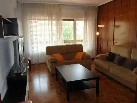 Piso en Iturrama-Azpilagaña