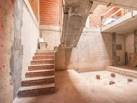 Local comercial en Valencia de Las Torres