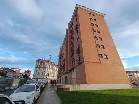 Apartment in Avilés, El Quirinal Norte - Caliero