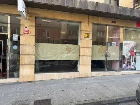 Local comercial en calle calle Pacita Vigil La Guaxa, 1