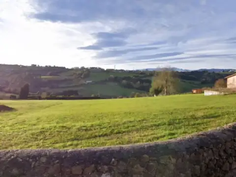 Terreno en Llanera