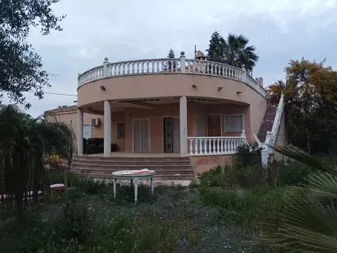 Chalet en Catral