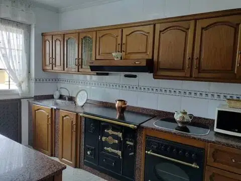 Casa en La Carrera-Valdesoto in La Carrera-Valdesoto (Siero) · Siero