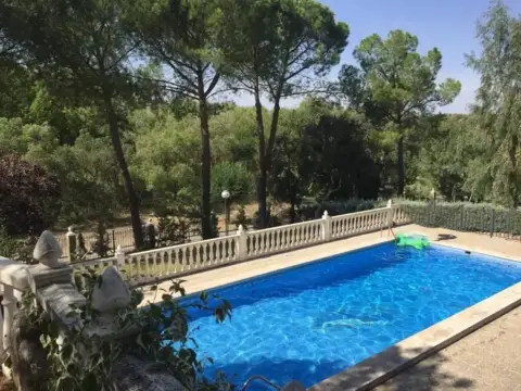 Chalet en Avenida del Valle
