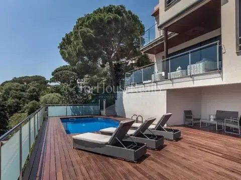 Chalet en Canyelles-La Montgoda