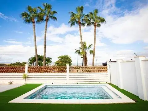 Chalet en Manantiales-Cortijos del Sol-Fuensanguínea in Manantiales-Cortijos del Sol-Fuensanguínea (Alhaurín de la Torre) · Alhaurín de la Torre