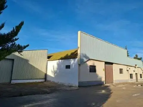 Nave industrial en Carril de los Penchos