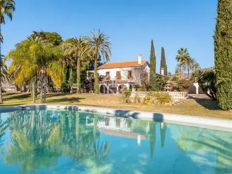 Casa rústica en Novelda