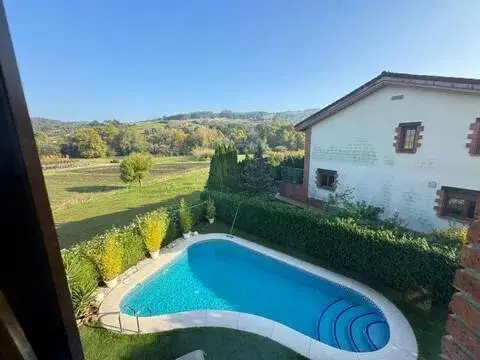 Chalet en Oruña de Piélagos