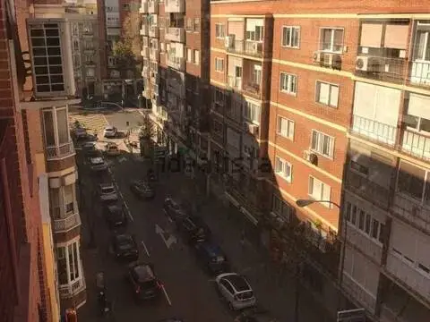 Piso en calle de Azcona