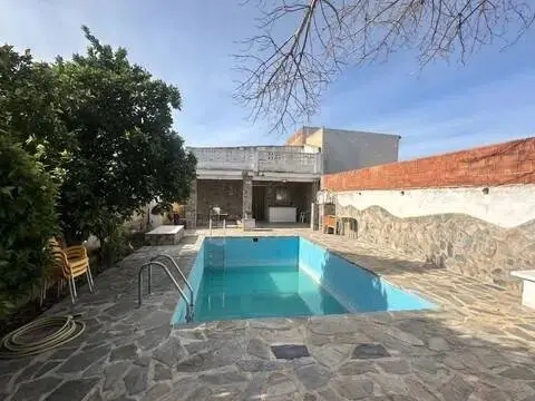 Casa rústica en Nueva Ciudad