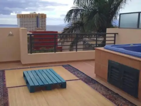 Chalet en Avenida Adeje 300