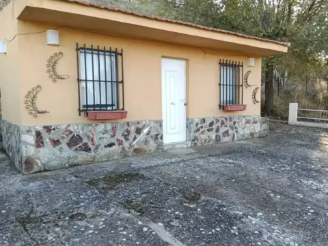 Chalet en Illana