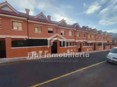 Chalet en calle calle de Montecerredo, 13