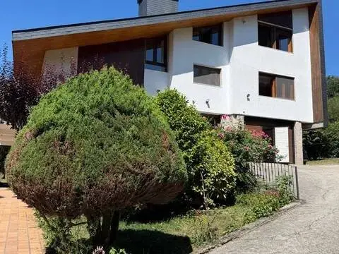 Chalet en calle Esgos, Ourense