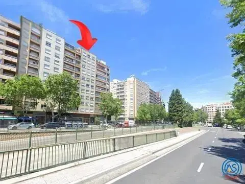 Piso en Avenida de Cesáreo Alierta