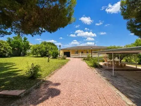 Chalet en Valdeavero