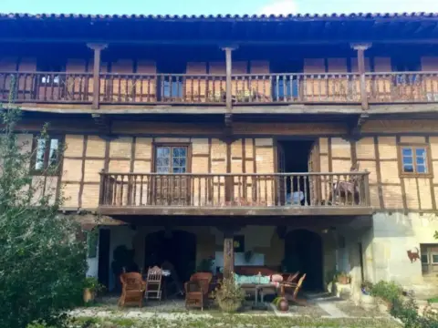 Chalet en Barrio de Villapresente