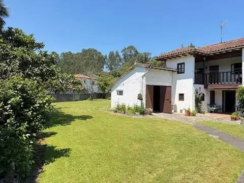 Casa en Llanes in Llanes · Llanes