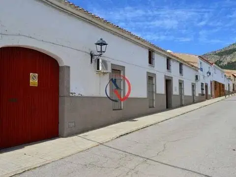Casa adosada en calle Cruces Las, 32