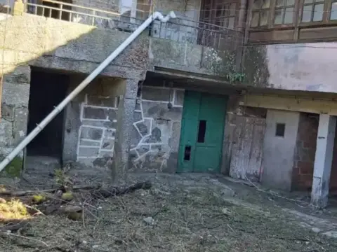 Casa rústica en calle Lugar Cabreiro-Tremoedo, 3A