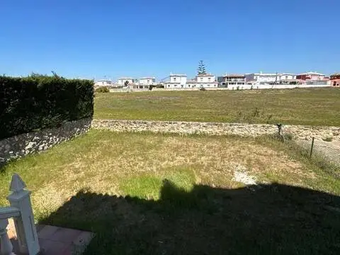 Chalet en Urbanización Villas de Golf in Almonte · Almonte