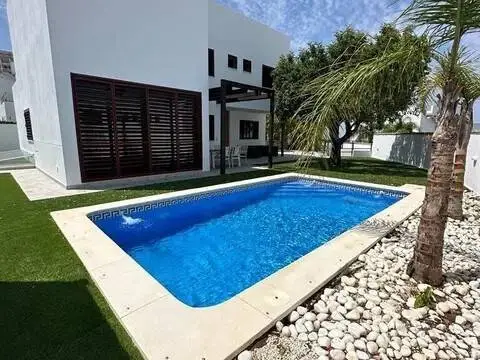 Chalet en Entrenúcleos