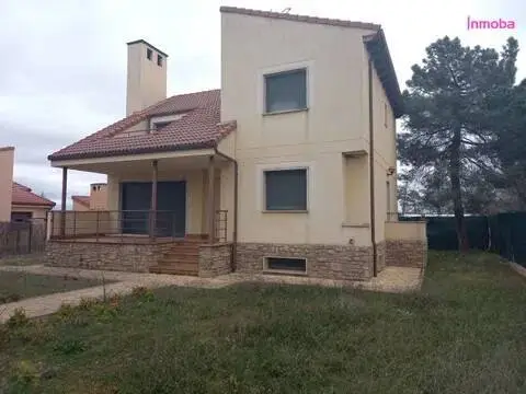 Chalet en calle Costajan, 1 in Sinovas (Aranda de Duero) · Aranda de Duero