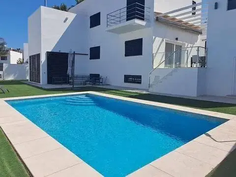 Chalet en Entrenúcleos