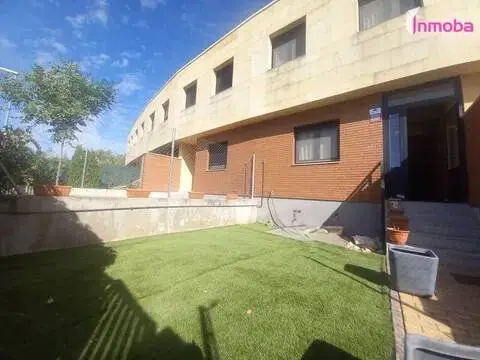 Casa adosada en Sinovas in Sinovas (Aranda de Duero) · Aranda de Duero