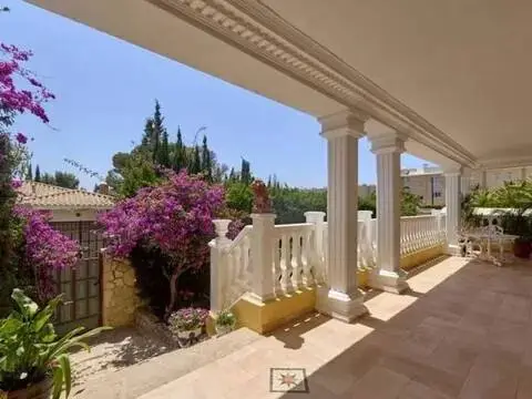 Chalet en La Nucia in La Nucia · La Nucia