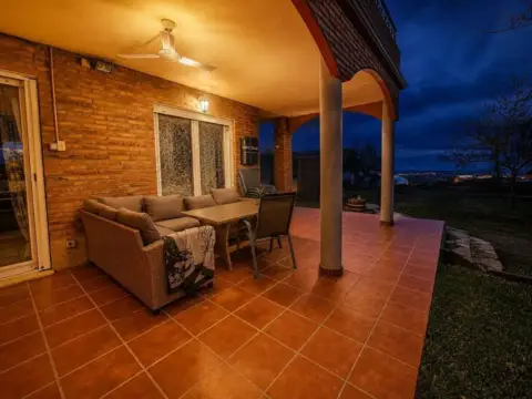 Chalet en Unión de los Tres Ejércitos