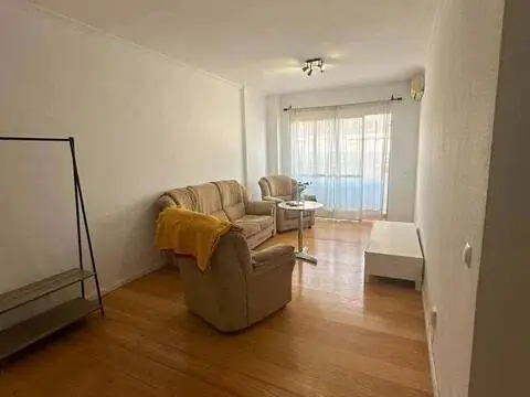 Piso en Pineda-Pedro Salvador