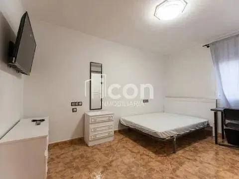 Habitación en calle de Carrícola